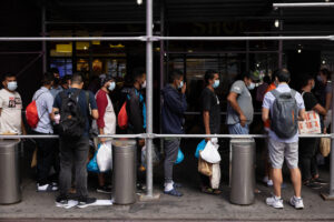 Alcalde de Nueva York lidera una coalición que urge por ayuda ante la crisis migratoria