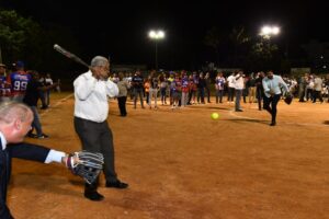 Dedican torneo al ministro de Obras Públicas