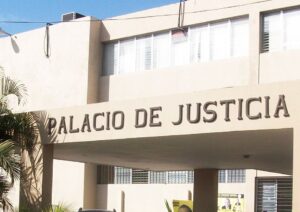 Denuncian sargento acusado de ultimar dos personas en colmado de Baní tenía antecedentes de muertes
