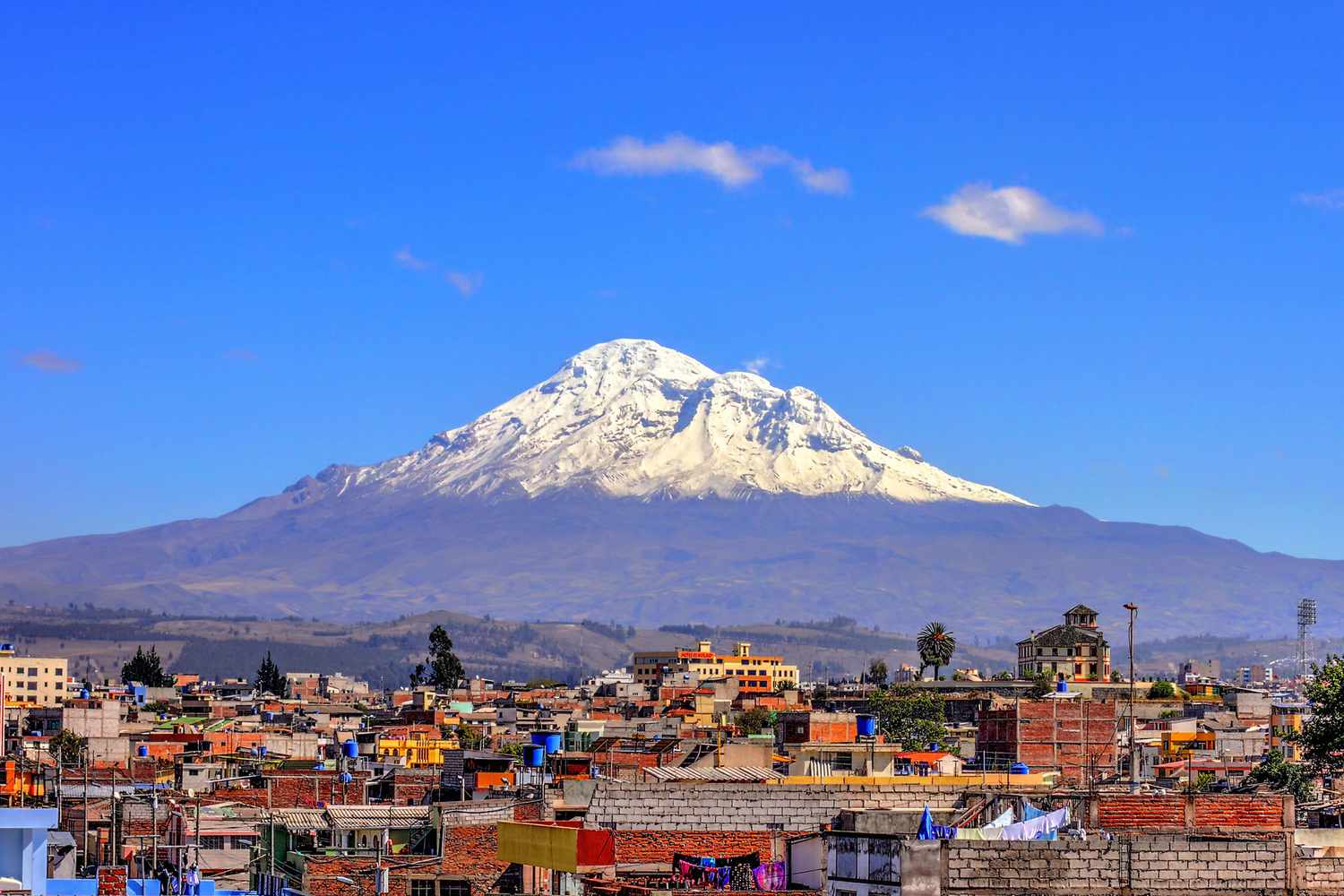Ecuador cuenta con el punto más cercano al sol y la línea que divide el planeta en dos hemisferios
