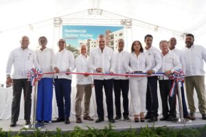 Entregan 96 apartamentos del Plan Familia Feliz en Higüey 