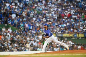 Licey blanquea a Estrellas con joyas de Esmil Rogers y Sergio Alcántara