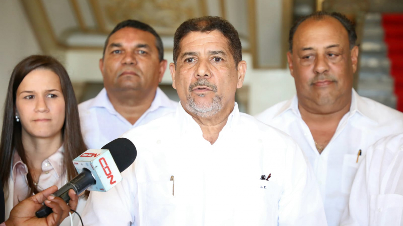 Gobierno y productores de huevos acuerdan aumentar su producción y garantizar suministros