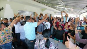 PRM juramenta dirigentes del PLD en María Trinidad Sánchez