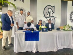 Los Orioles abren el período de firmas internacionales 2022-23 al sumar 27 jugadores