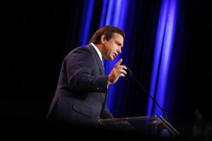 Florida aumenta el control sobre las costas ante la migración masiva por mar 