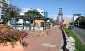Boulevard de la avenida 27 de Febrero sigue cayéndose a pedazos