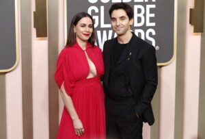 La alfombra de los Globos de Oro vuelve a su esplendor con pocos riesgos