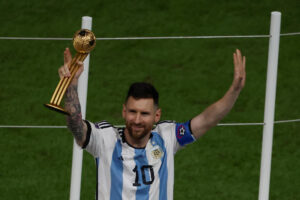 Messi viaja a París para reincorporarse al PSG