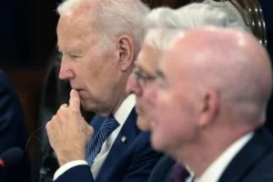 Hallan documentos clasificados de la vicepresidencia de Biden