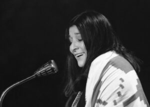 Mercedes Sosa figura en lista 200 mejores cantantes de todos los tiempos de Rolling Stone