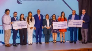 Proindustria premia a jóvenes innovadores en Santiago