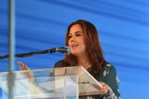 Hija de Amable Aristy castro se compromete a seguir legado político de su padre 