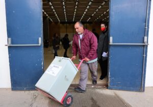 Arrancan las elecciones presidenciales de Chipre, con tres favoritos