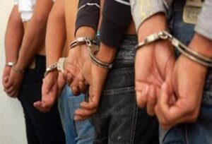 Policía apresa cinco integrantes de banda de asaltantes que mantenían en zozobra a moradores de Villa Consuelo