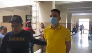 Llegan a acuerdo y liberan a Steven Alberto, el joven que agredio en universidad SFM
