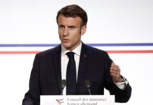 Macron advierte a Irán de consecuencias de su programa nuclear ante Netanyahu
