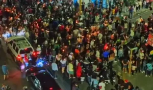 Vigilia y encendido de velas en Santiago por muerte del niño Donally Martínez 