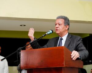 Leonel asegura falta de planificación causa tragedia al acceso a la alimentación
