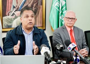 Escasez de pasaportes se debe a no realización licitación cuando correspondía, según FP