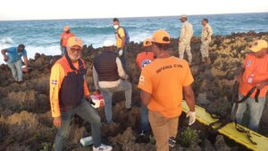 Un muerto y dos personas rescatadas tras zozobrar la embarcación