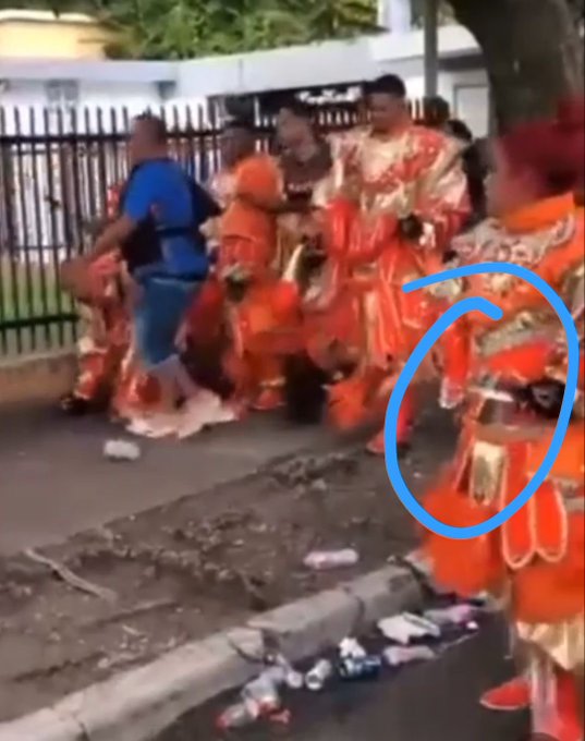 Mujer apuñala a un hombre en pleno Carnaval Vegano