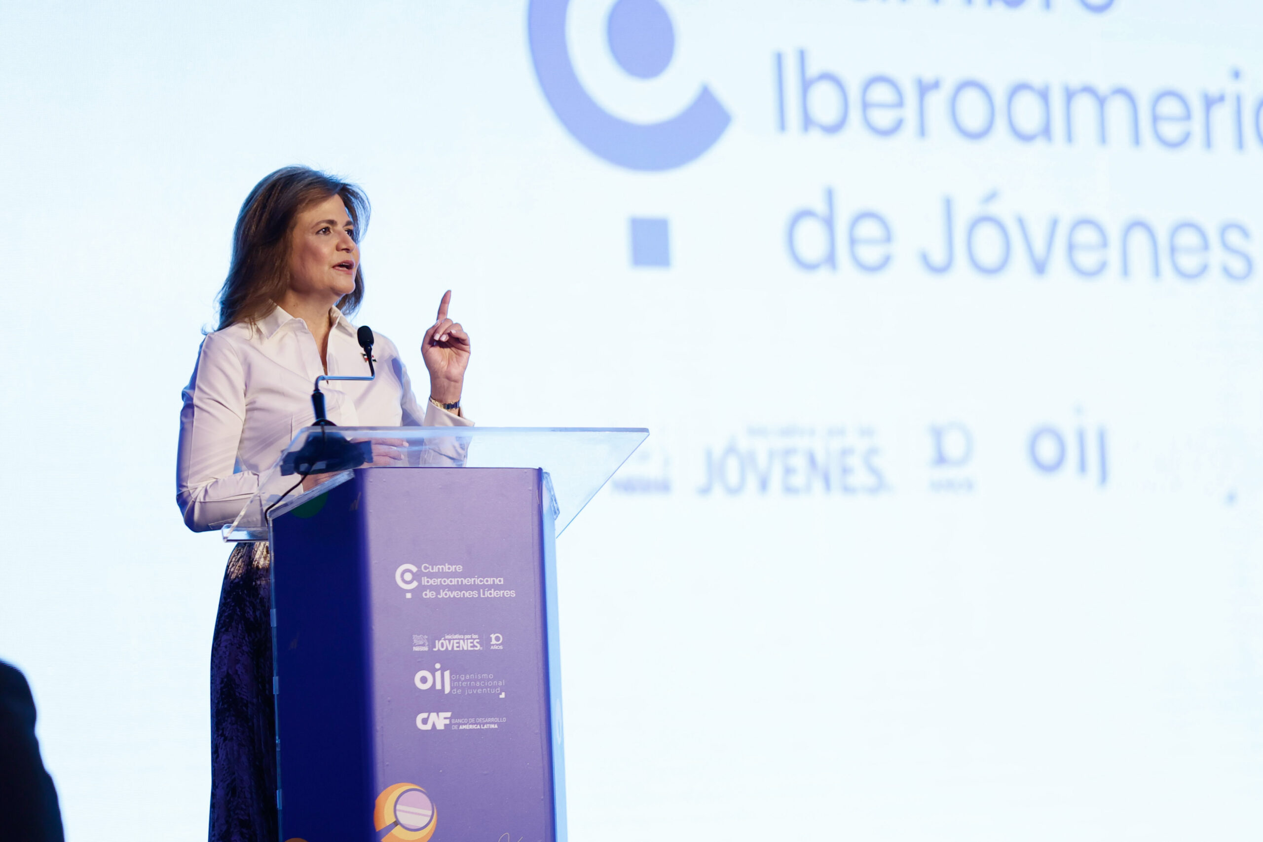 Raquel Peña anima a jóvenes a la innovación, emprendimiento, liderazgo y transformación digital
