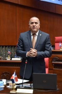 Senador Alexis Victoria Yeb llama a preservar el clima social que vive el país