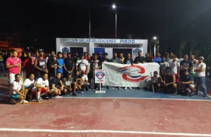 El Fogueo Nocturno Vitillero se llevó a cabo en el play del Parque El Arenaso, de este municipio, sede de juegos de la Liga de Vitilla de Las Caobas.