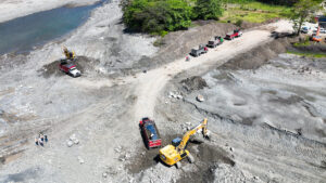 Inician Plan Piloto de limpiar el contraembalse en Las Barías