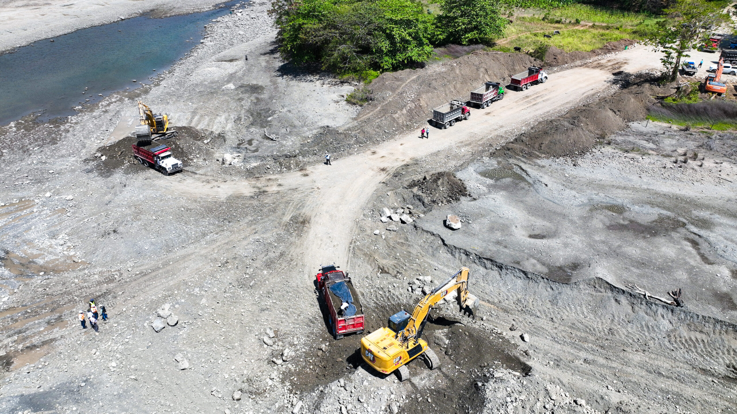 Inician Plan Piloto de limpiar el contraembalse en Las Barías