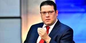 Sanz Lovatón dice aporte de Aduanas es vital para el desarrollo del país