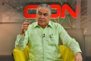Soto Jiménez le responde a Abinader: el mejor equipamiento militar lo hizo Hipólito
