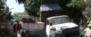Denuncian camiones incautados por extracción de arena desaparecen