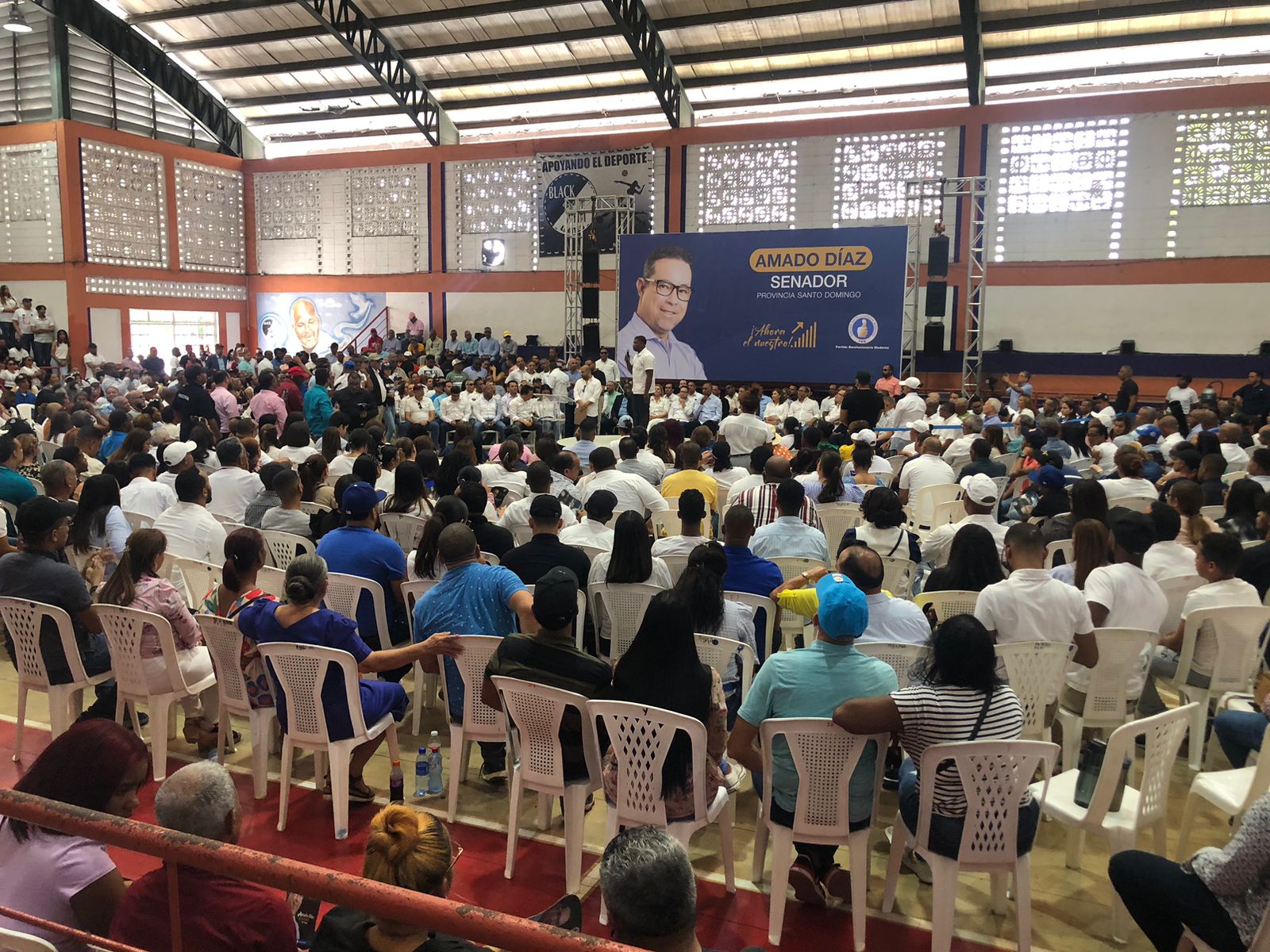 Amado Díaz anuncia sus aspiraciones a senador por la provincia Santo Domingo