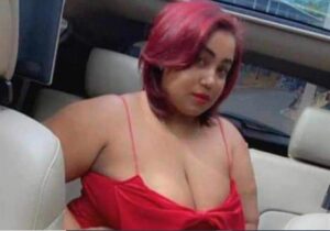 Hombre mata a su esposa de una puñalada en el cuello y emprende la huida
