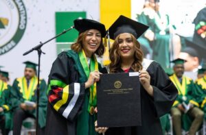 Universidad UTESA inviste a 792 nuevos profesionales en su Sede 