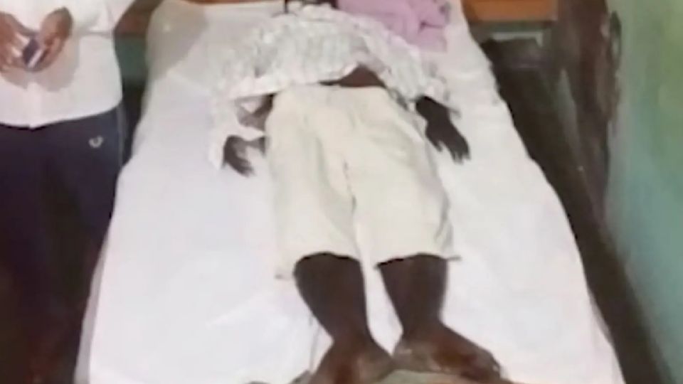 Mantuvo el cadáver de su esposo 18 meses con desinfectante