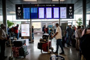 La huelga en Francia obligará a anular vuelos 