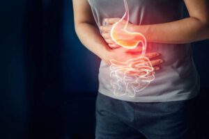 Problemas del colon, úlceras gástricas y hepatitis producida por el alcohol. Foto: Fuente externa 