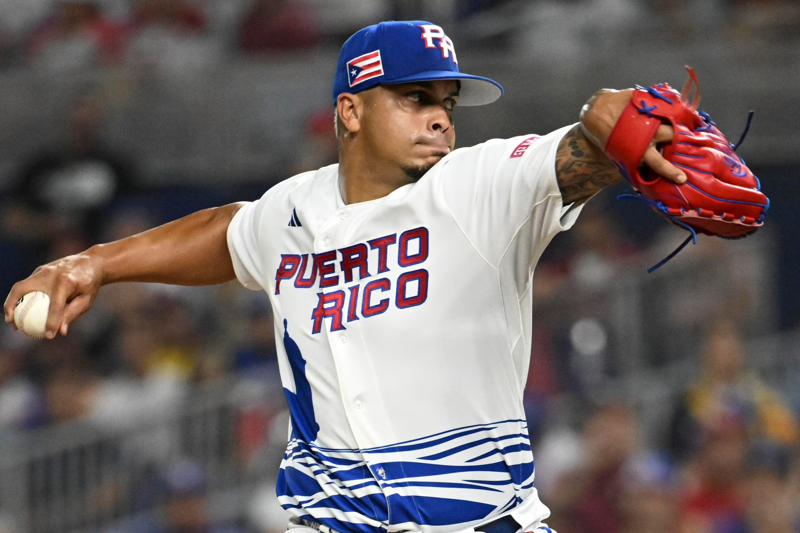 Lanzador de Puerto Rico en el Clásico tiene tatuada la bandera dominicana