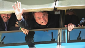 Jair Bolsonaro regresó a Brasil tras varios meses en Estados Unidos