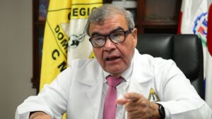 Colegio médico da ultimátum al gobierno y anuncia suspensión de paros contra algunas ARS 