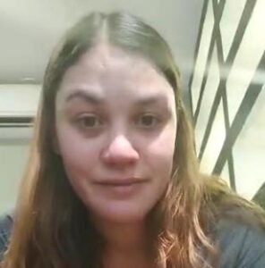 Joven denuncia que no puede operar en playa Maco; Turismo le responde que no tiene licencia  