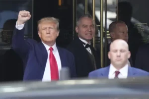 Trump se declara inocente de 34 cargos 