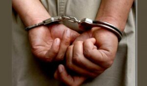  Acusan a profesor de masturbarse frente a alumnas adolescentes, en Constanza 