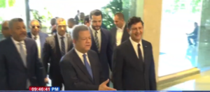 Empresarios Manuel Estrella y Félix García expresan conformidad por trabajo de El Caribe durante 75 años 