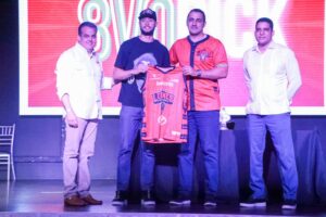 Los bicampeones nacionales Leones de Santo Domingo escogieron su primera selección a Carlos Pérez, en draft de la Súper Liga LNB 2023.