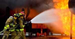 Cuatro muertos y 15 heridos en un incendio en un albergue juvenil de Brasil