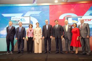Expresidentes de América Latina y el Caribe alertan sobre peligros democracia